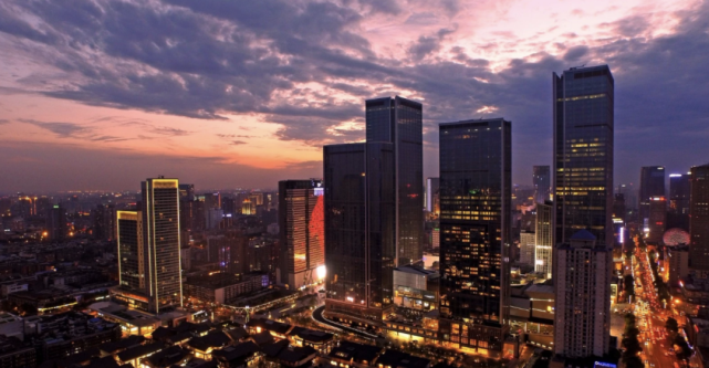 盛裝舞(wǔ)步 “2021中國(guó)國(guó)際名城(chéng)經典車(chē)拉力賽”即将開(kāi)幕! 盛裝舞(wǔ)步 “2021中國(guó)國(guó)際名城(chéng)經典車(chē)拉力賽”即将開(kāi)幕!