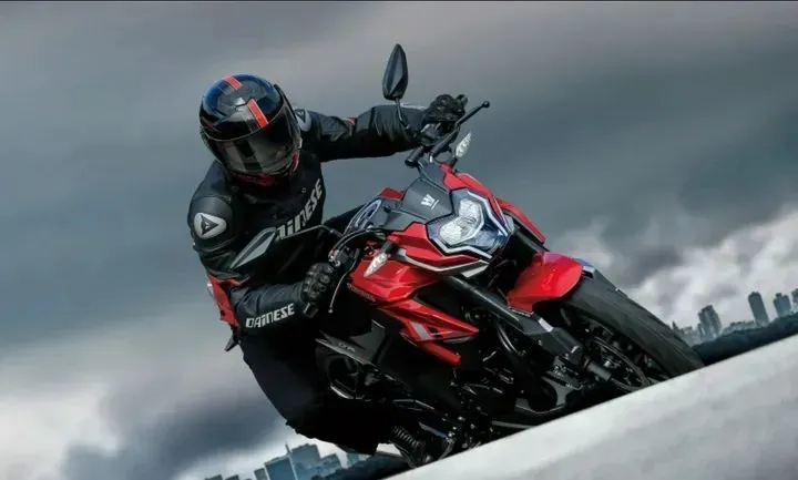 “四輪是(shì)生(shēng)活，兩輪是(shì)夢想”萬元內(nèi)摩托車(chē)推薦！