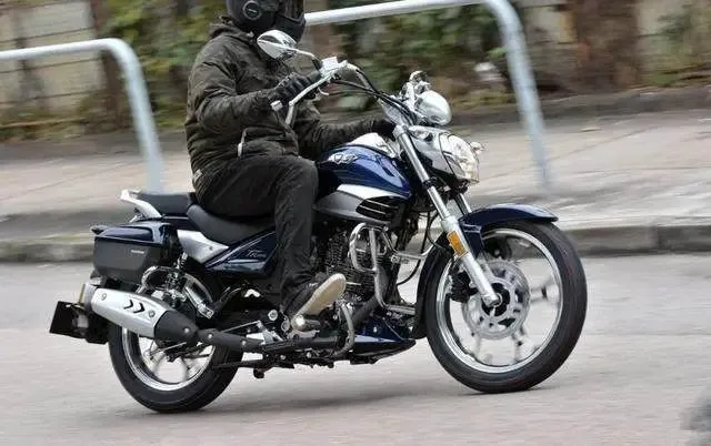 “四輪是(shì)生(shēng)活，兩輪是(shì)夢想”萬元內(nèi)摩托車(chē)推薦！