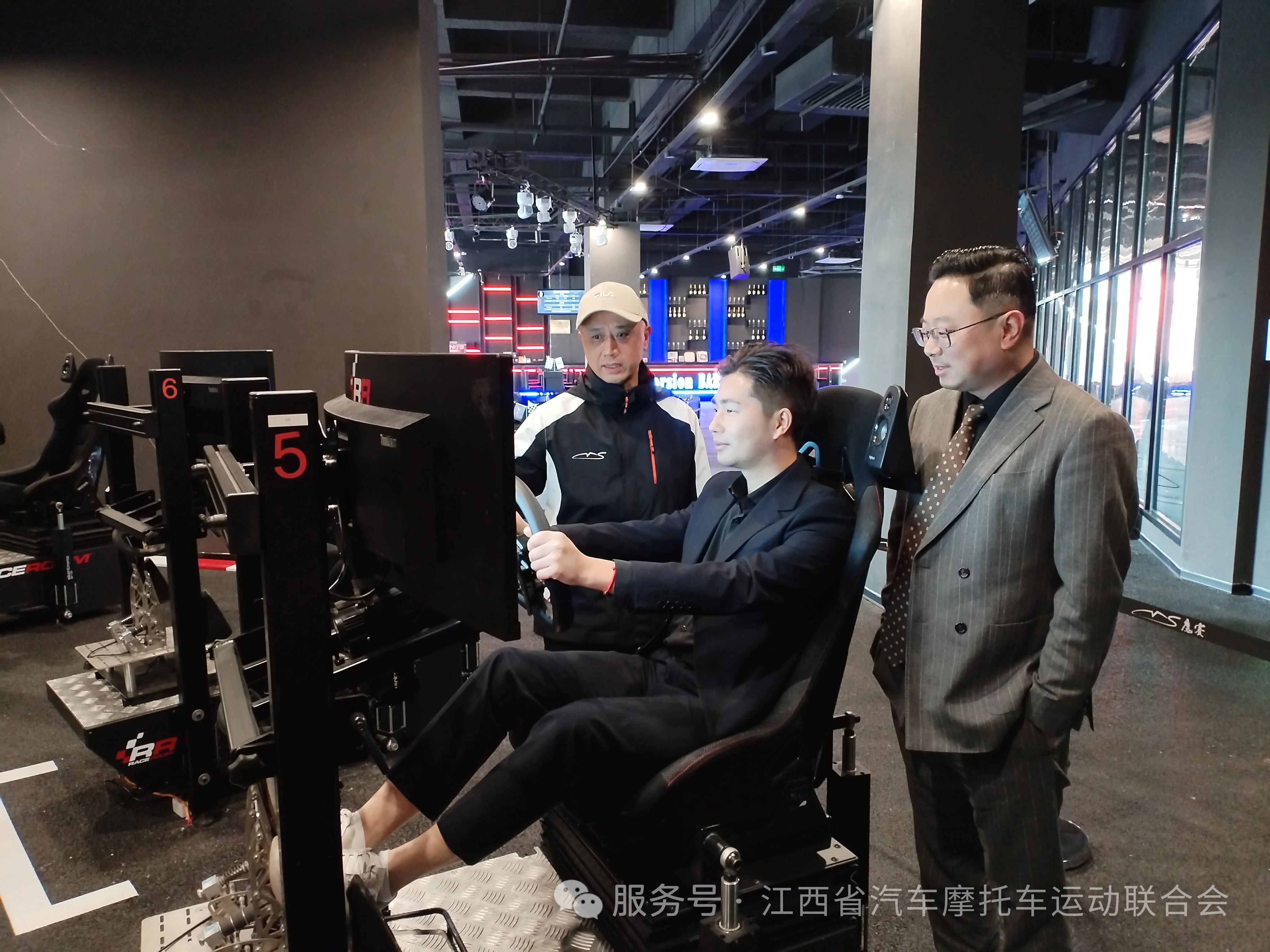 江西(xī)省汽聯與成都(dōu)市(shì)汽車(chē)摩托車(chē)運動聯合會(huì)簽署戰略合作(zuò)