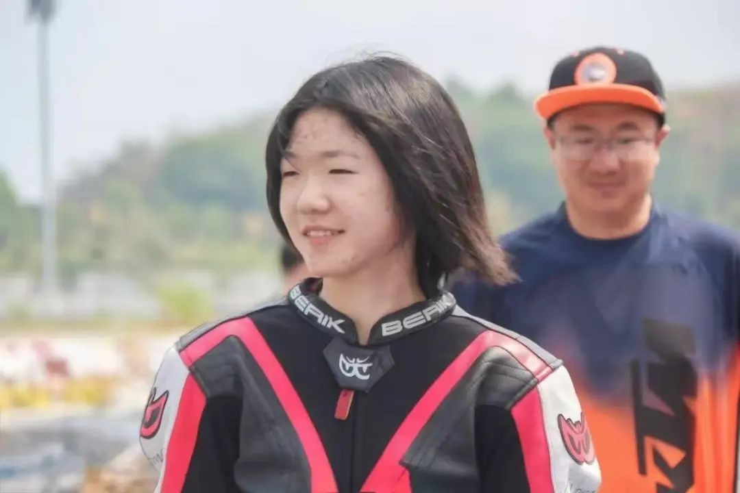 成都(dōu)13歲車(chē)手李年(nián)年(nián)獲越南(nán)本田天才杯正賽資格